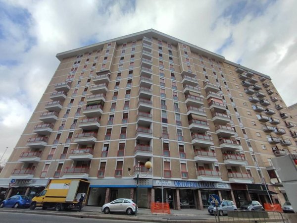 negozio in vendita a Latina in zona Centro Città