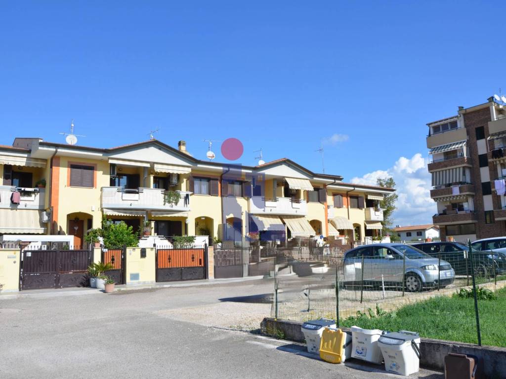 casa indipendente in vendita a Latina in zona Borgo Podgora