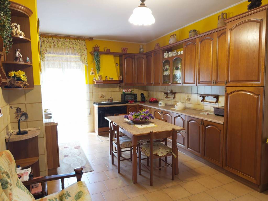 appartamento in vendita a Latina in zona Centro Città