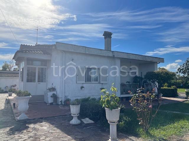 casa indipendente in vendita a Latina in zona Latina Scalo