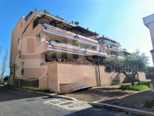appartamento in vendita a Latina in zona Fogliano