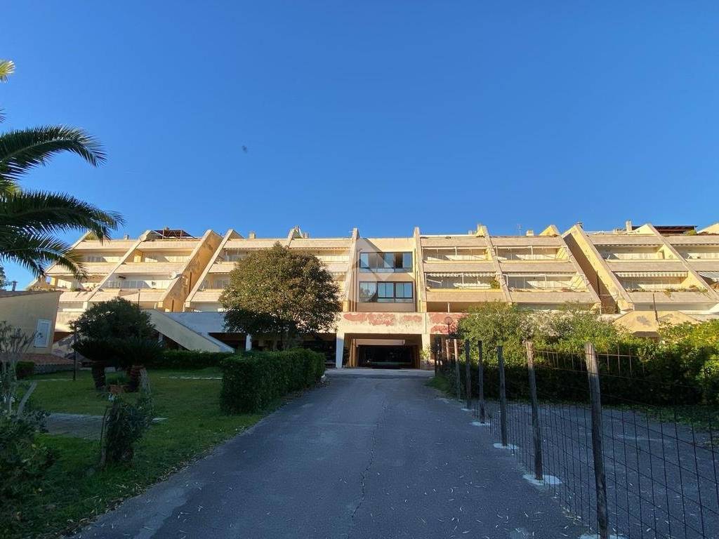 appartamento in vendita a Latina in zona Foce Verde