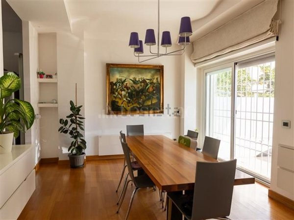 casa indipendente in vendita a Latina