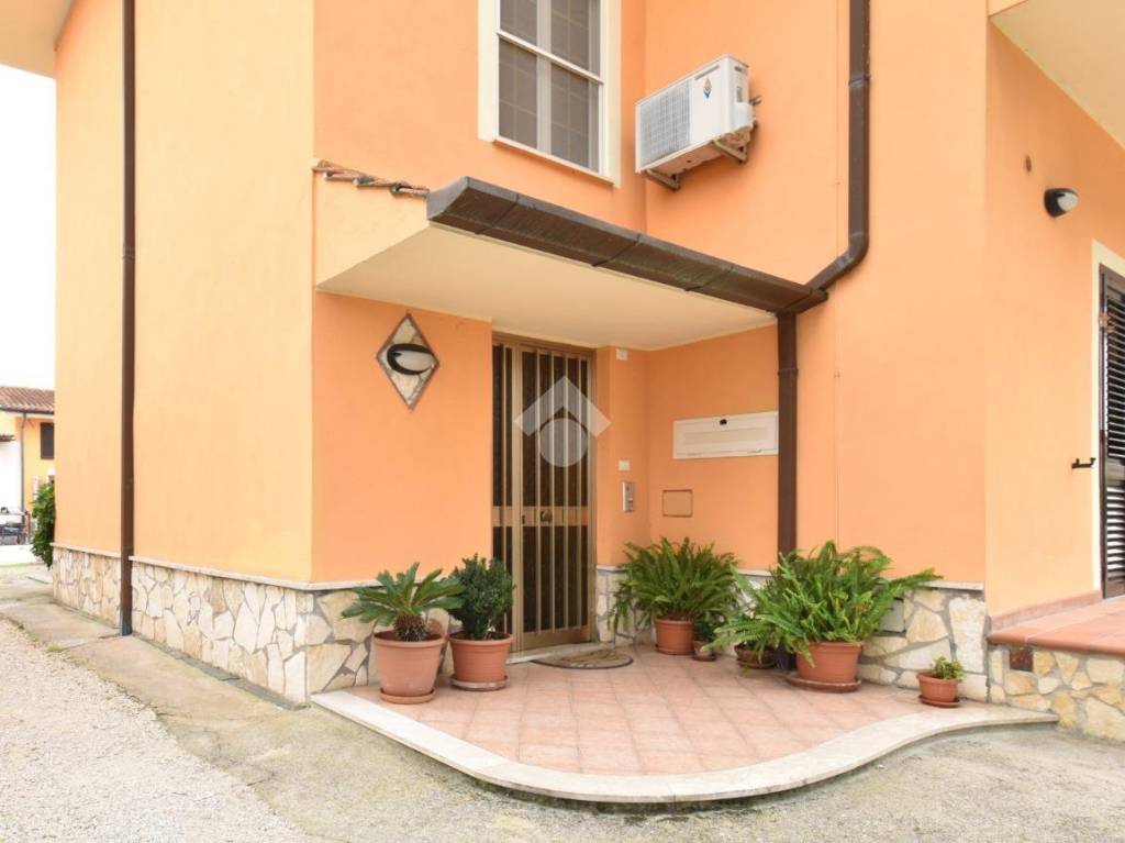 appartamento in vendita a Latina in zona Latina Scalo
