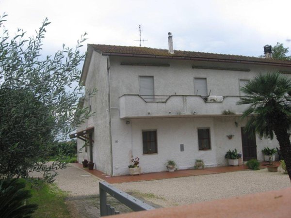 casa indipendente in vendita a Latina in zona Borgo San Michele