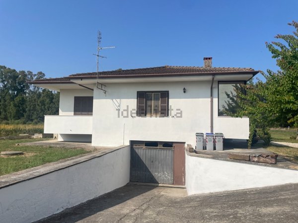 casa indipendente in vendita a Latina in zona Borgo Grappa