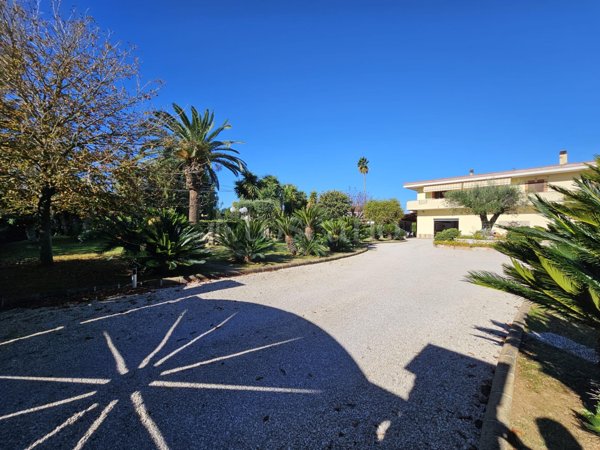 casa indipendente in vendita a Latina in zona Borgo Grappa