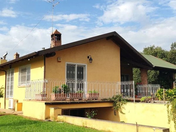 casa indipendente in vendita a Latina in zona Borgo San Michele