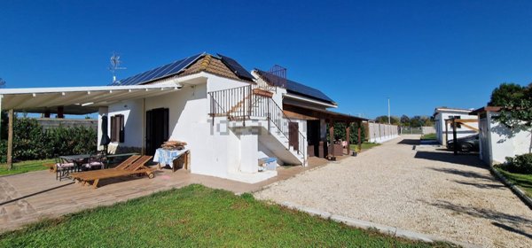 casa indipendente in vendita a Latina