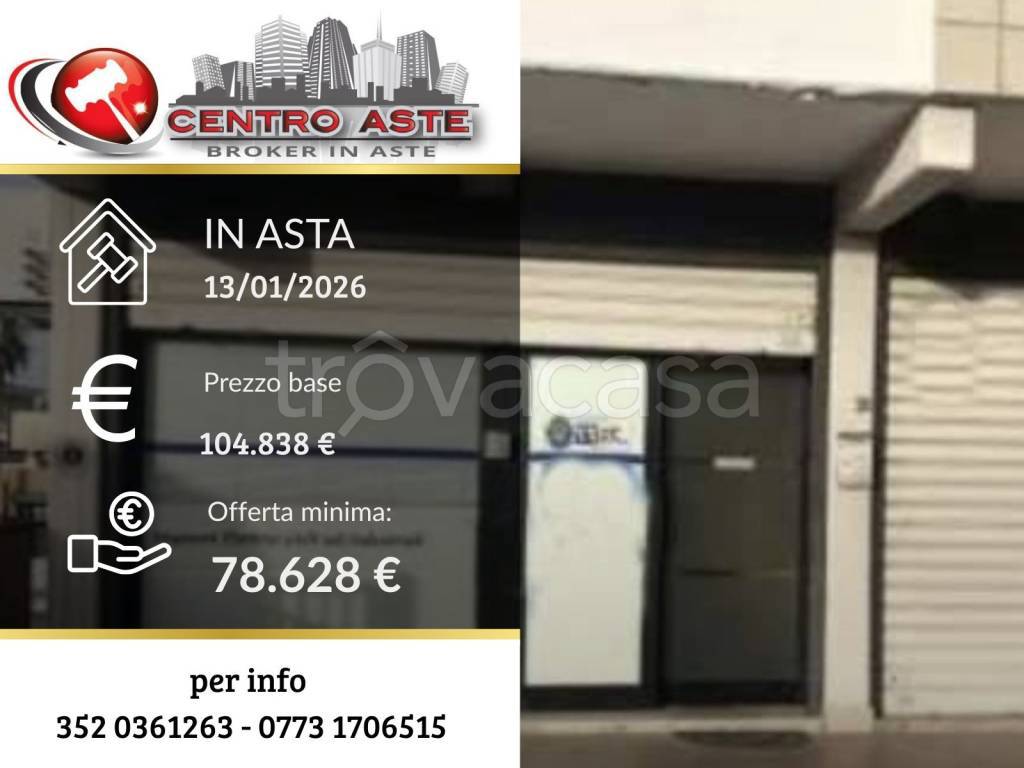 negozio in vendita a Latina in zona Centro Città