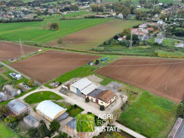 terreno agricolo in vendita a Latina in zona Borgo Sabotino