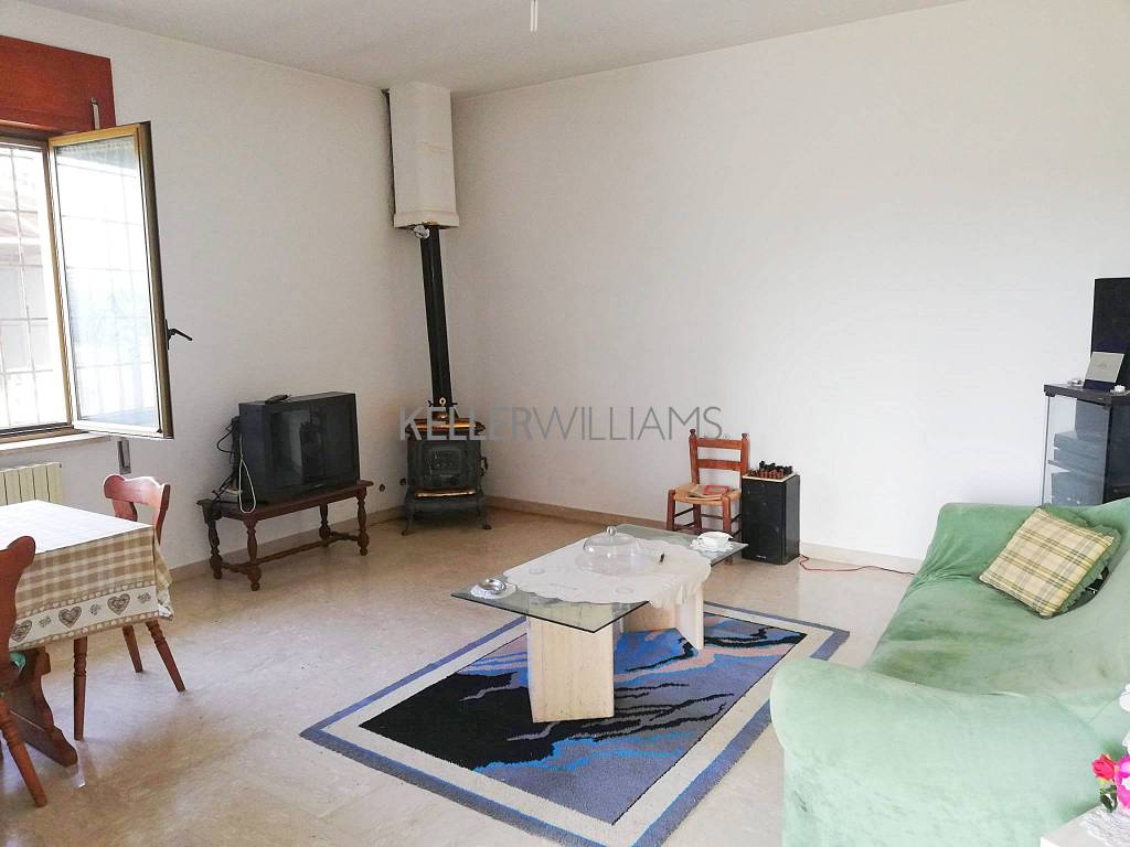 casa indipendente in vendita a Latina in zona Borgo Piave