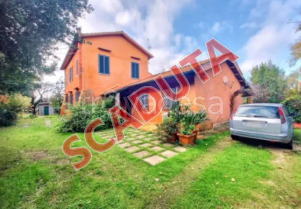 casa indipendente in vendita a Latina in zona Latina Scalo