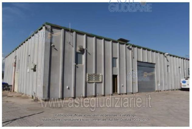 negozio in vendita a Latina in zona Epitaffio