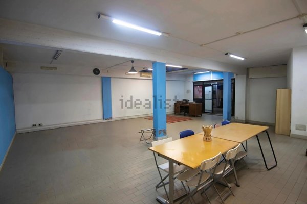 locale commerciale in vendita a Latina