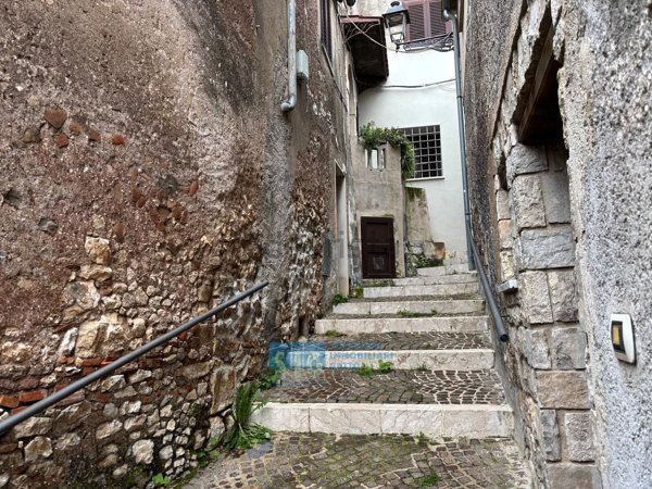 appartamento in vendita a Latina in zona Centro Città