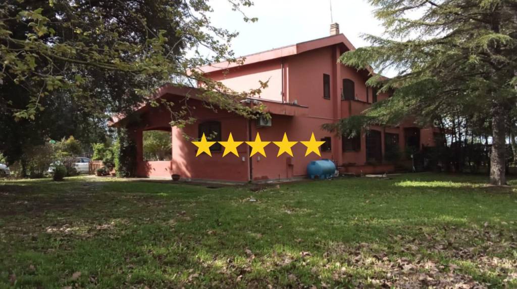 casa indipendente in vendita a Latina in zona Borgo Isonzo