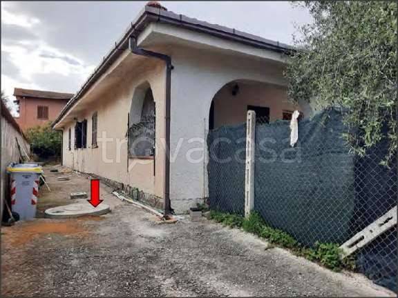 appartamento in vendita a Latina in zona Foce Verde