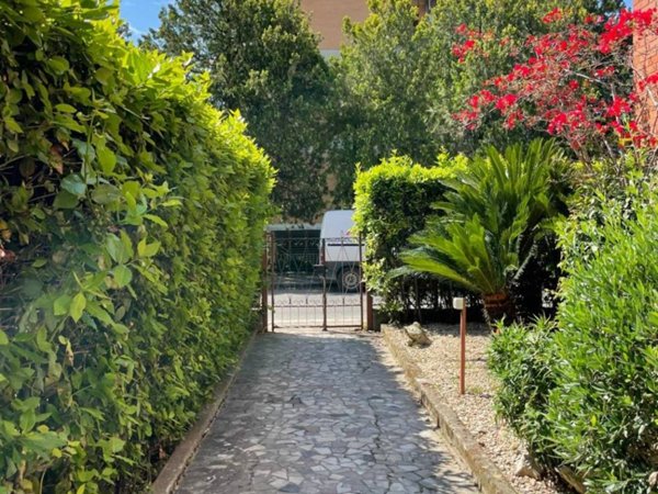 appartamento in vendita a Latina in zona Centro Città