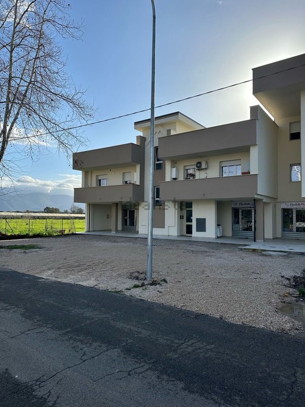 negozio in vendita a Latina in zona Borgo Carso