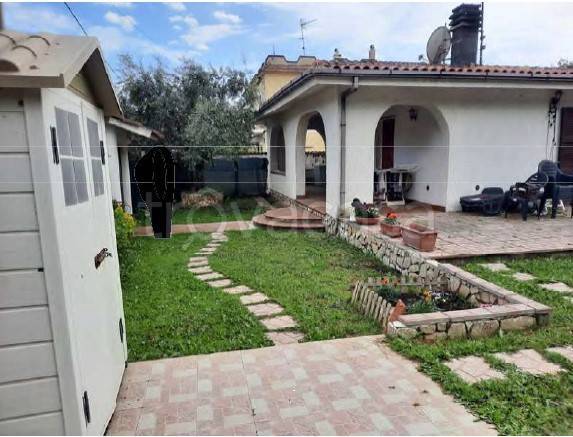 appartamento in vendita a Latina in zona Foce Verde