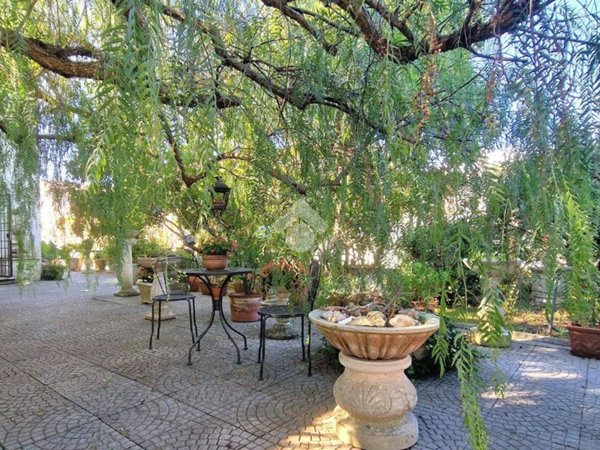 casa indipendente in vendita a Latina