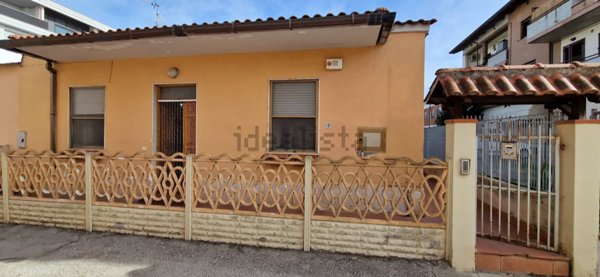 casa indipendente in vendita a Latina