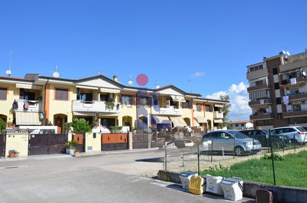 casa indipendente in vendita a Latina in zona Borgo Podgora