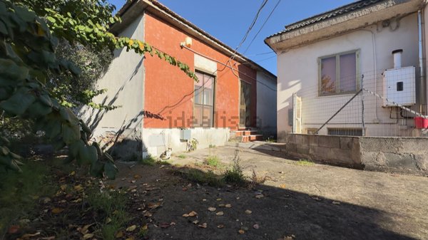 casa indipendente in vendita a Latina in zona Borgo Piave