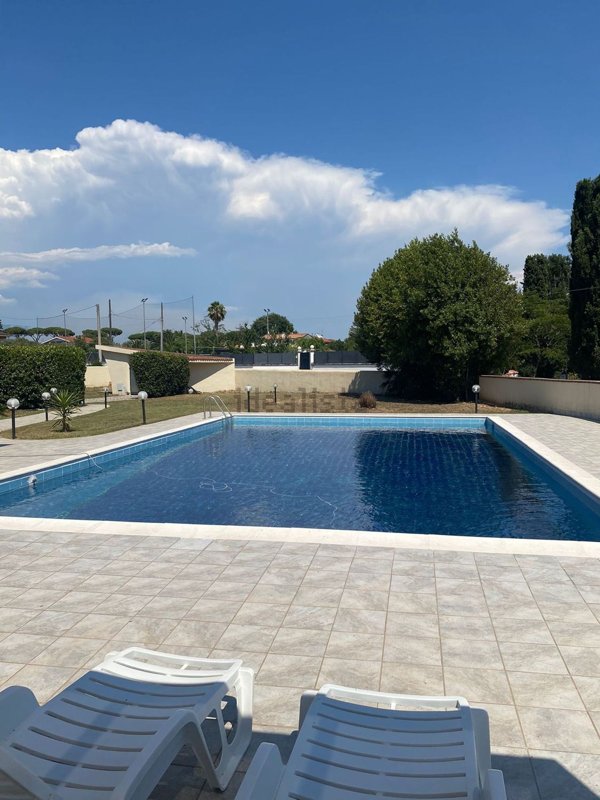 casa indipendente in vendita a Latina