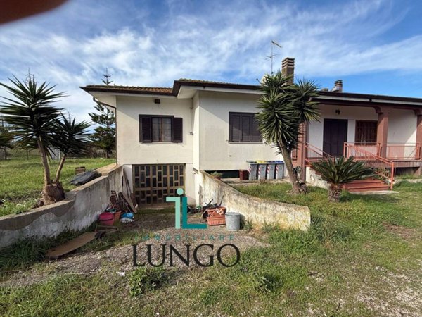 casa indipendente in vendita a Latina in zona Borgo Isonzo