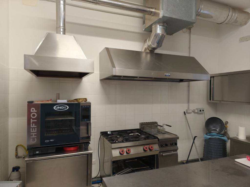 negozio in vendita a Latina in zona Centro Città