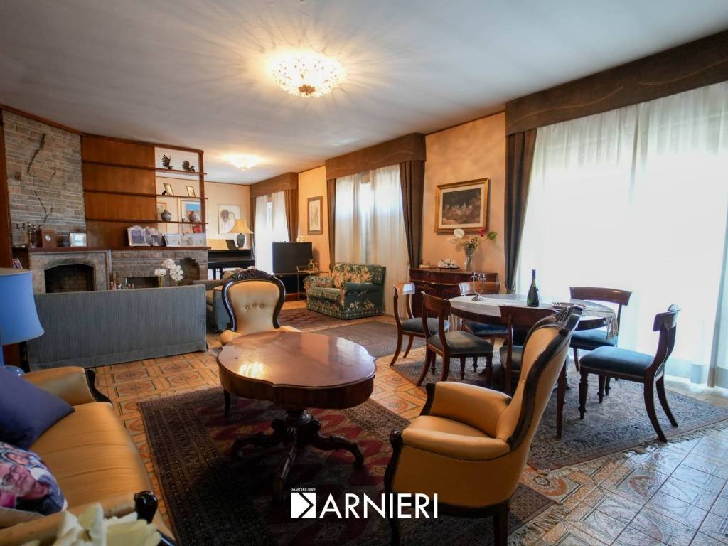 appartamento in vendita a Latina in zona Centro Città