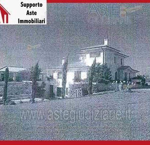 appartamento in vendita a Latina in zona Borgo Isonzo