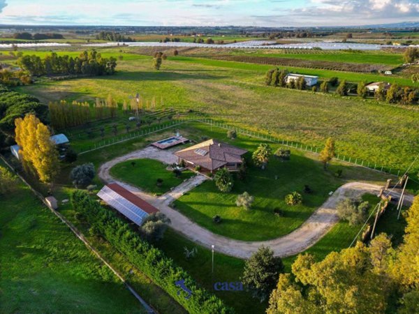 casa indipendente in vendita a Latina in zona Acciarella