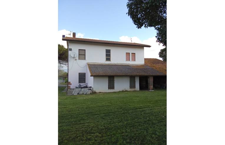 casa indipendente in vendita a Latina in zona Torre Tre Ponti