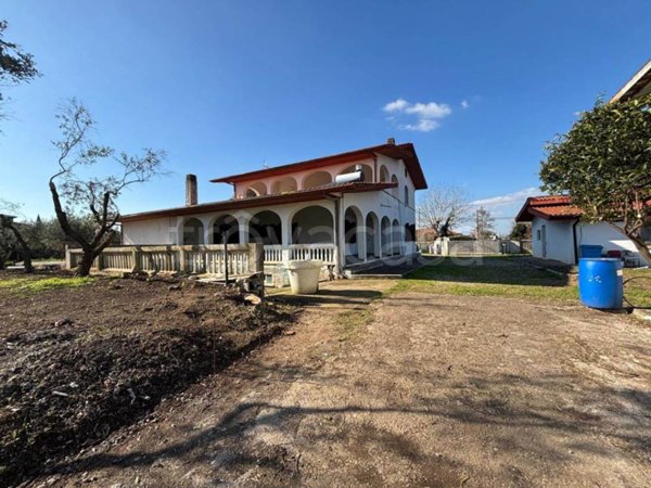 casa indipendente in vendita a Latina in zona Borgo San Michele