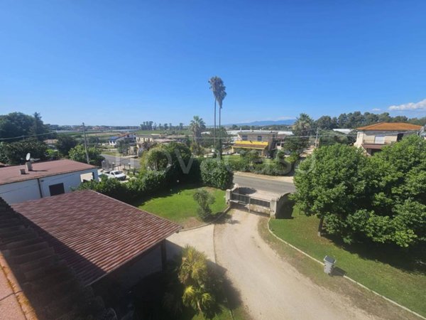 casa indipendente in vendita a Latina in zona Le Ferriere
