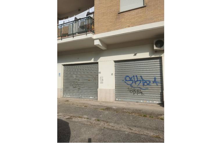 ufficio in vendita a Latina in zona Latina Scalo