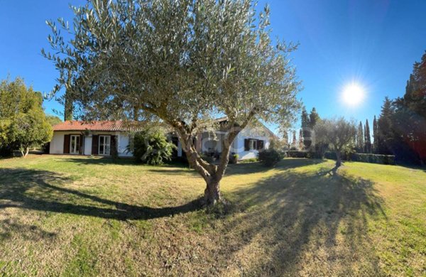 casa indipendente in vendita a Latina