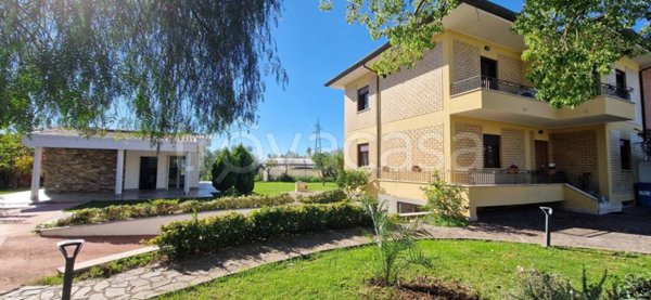 casa indipendente in vendita a Latina