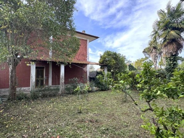 appartamento in vendita a Latina in zona Borgo Sabotino