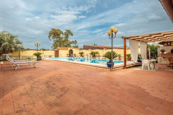 casa indipendente in vendita a Latina in zona Borgo Sabotino