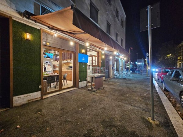 negozio in vendita a Latina in zona Centro Città