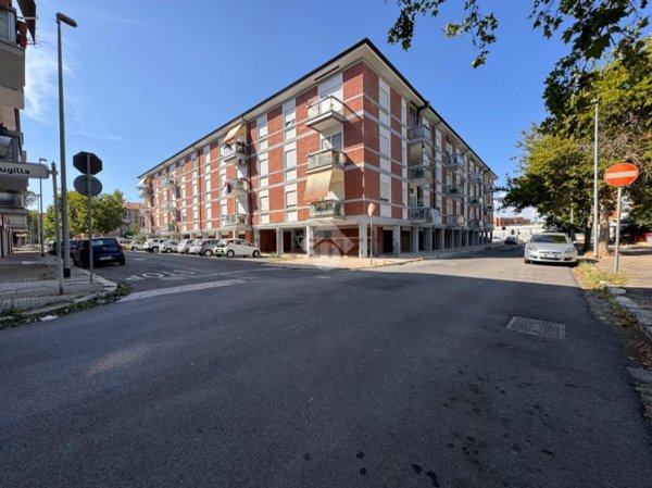 appartamento in vendita a Latina in zona Centro Città