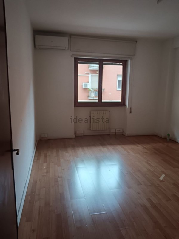 ufficio in vendita a Latina