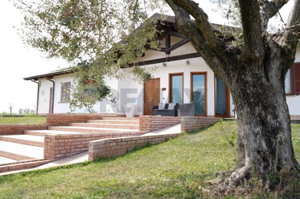 casa indipendente in vendita a Latina in zona Chiesuola