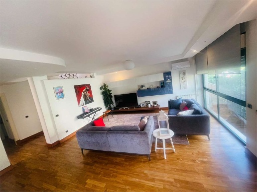 casa indipendente in vendita a Latina in zona Centro Città