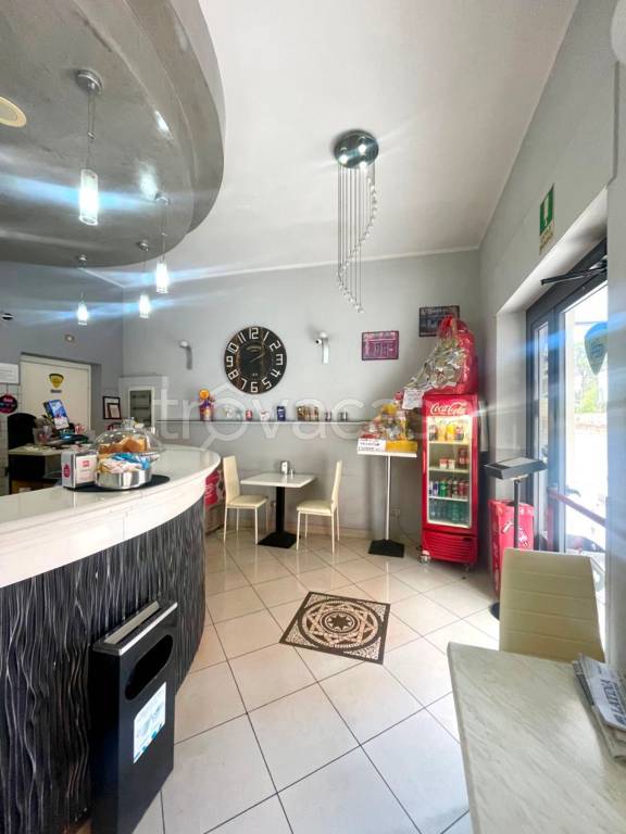 negozio in vendita a Latina in zona Centro Città