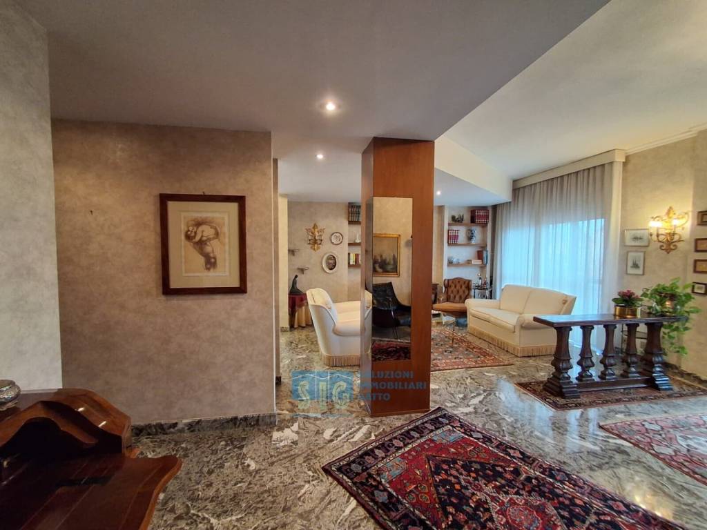 appartamento in vendita a Latina in zona Centro Città